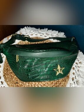 Jeffree Star Cosmetics Blood Money Collection crossbody fanny pack